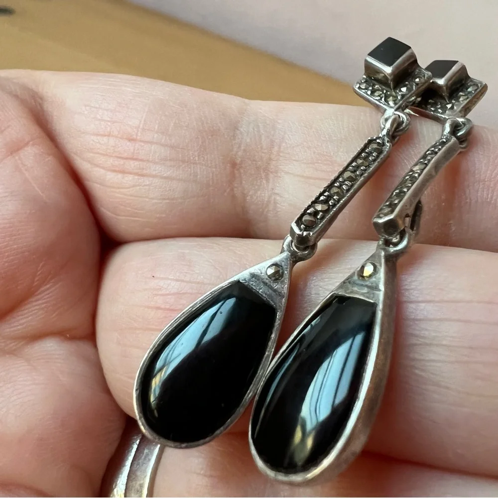 VINTAGE BLACK ONYX & MARCASITES DANGLE DROP STERLING EARRINGS